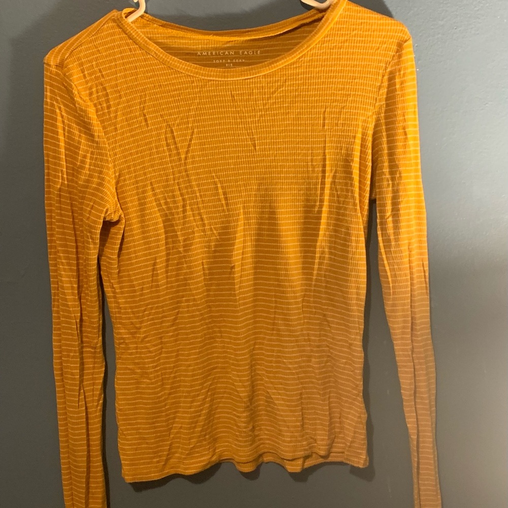 An American eagle long sleeve orange, striped, long sleeve